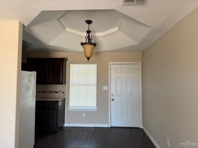 Building Photo - 14 University Ave