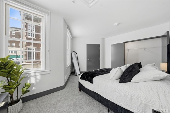 Building Photo - 40 North St