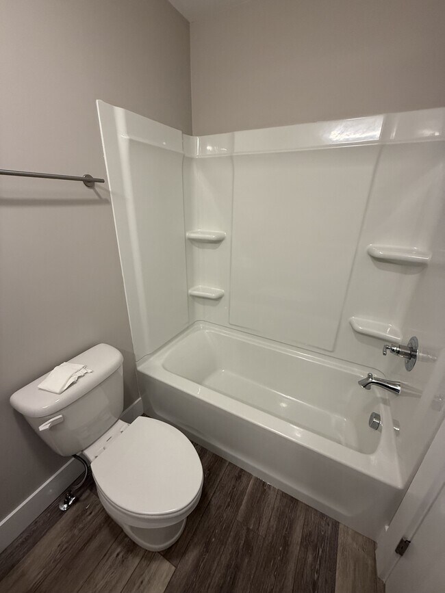 Building Photo - 9650 Herkimer Dr