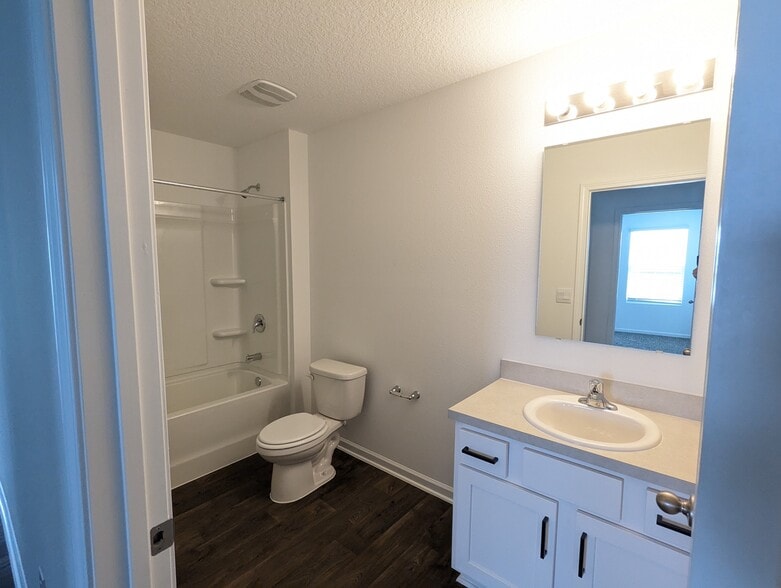Building Photo - 82 Tordera Ln