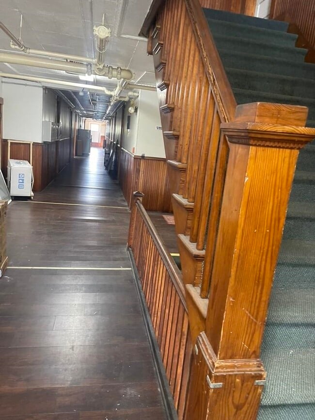 Building Photo - 41-43 Central St