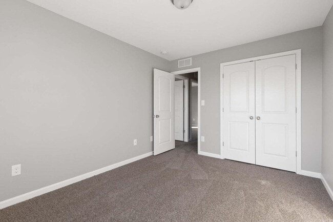 Building Photo - 500 Cripple Creek Cir