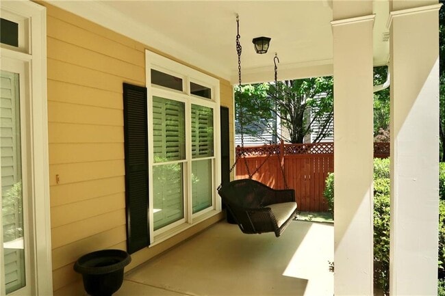 Building Photo - 515 Village Arbor Park NW