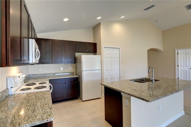 Building Photo - 8415 99th Ct