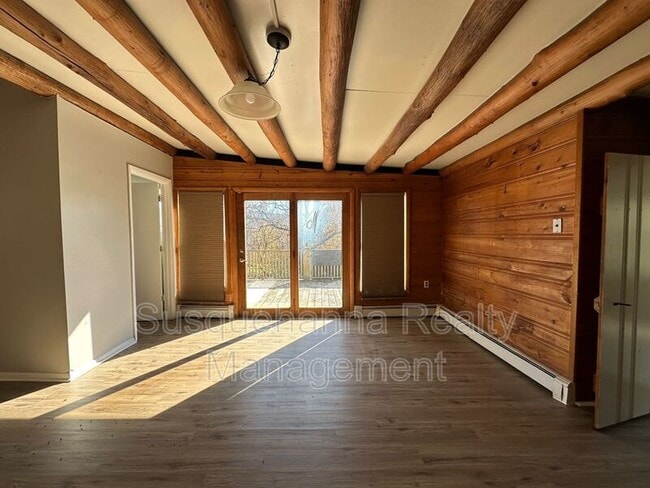 Building Photo - 1250 Whitetail Ln