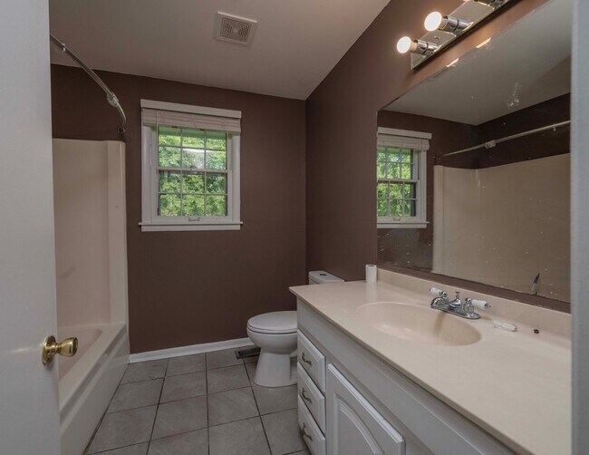 Building Photo - 408 Wheeler Ave