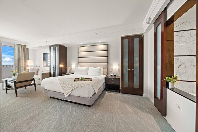 Building Photo - 4391 Collins Ave