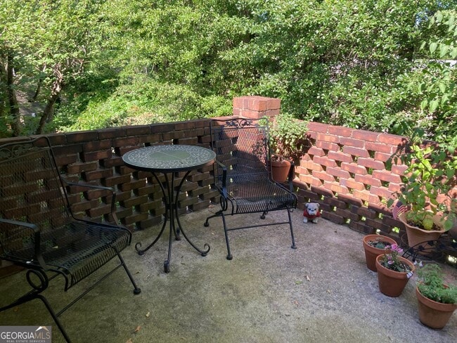 Building Photo - 110 Milledge Terrace