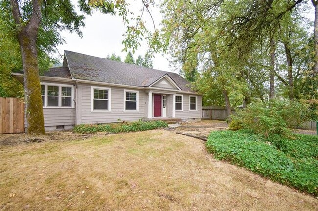 Building Photo - 2334 Augusta St