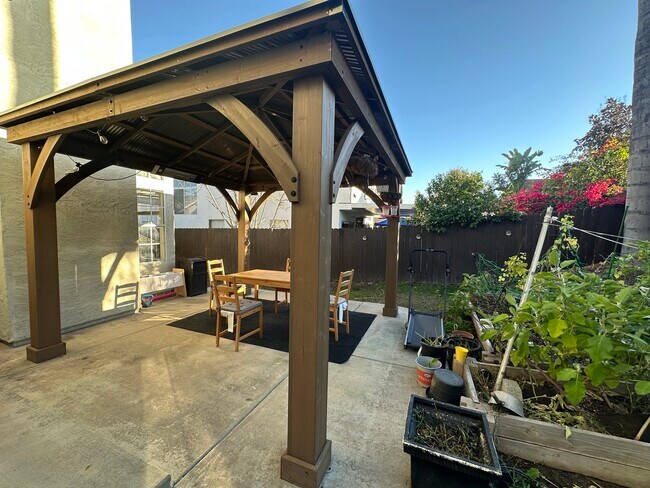 Building Photo - 14824 Gable Ridge Rd