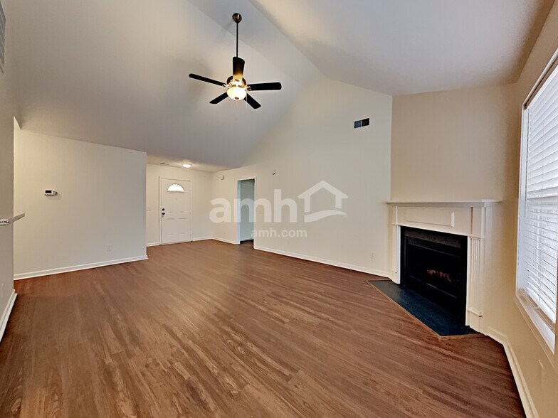 Building Photo - 101 Fawcett Ct