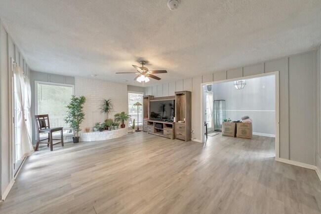 Building Photo - 1561 Sultan Ln