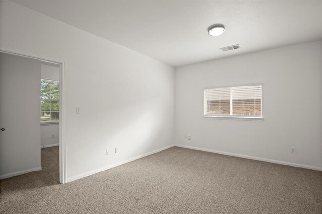 Building Photo - 1300 Estival Dr