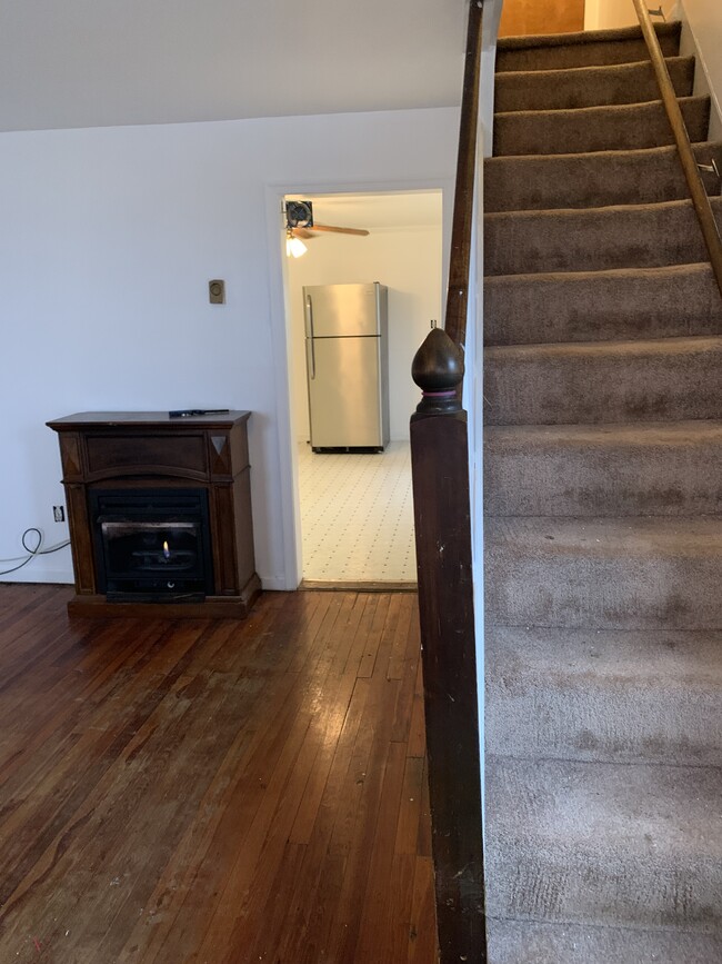 Living room 14X11 - 1633 Old Westminster Pike