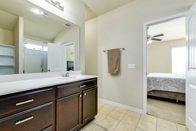 Building Photo - 100 Sulphur River Lp