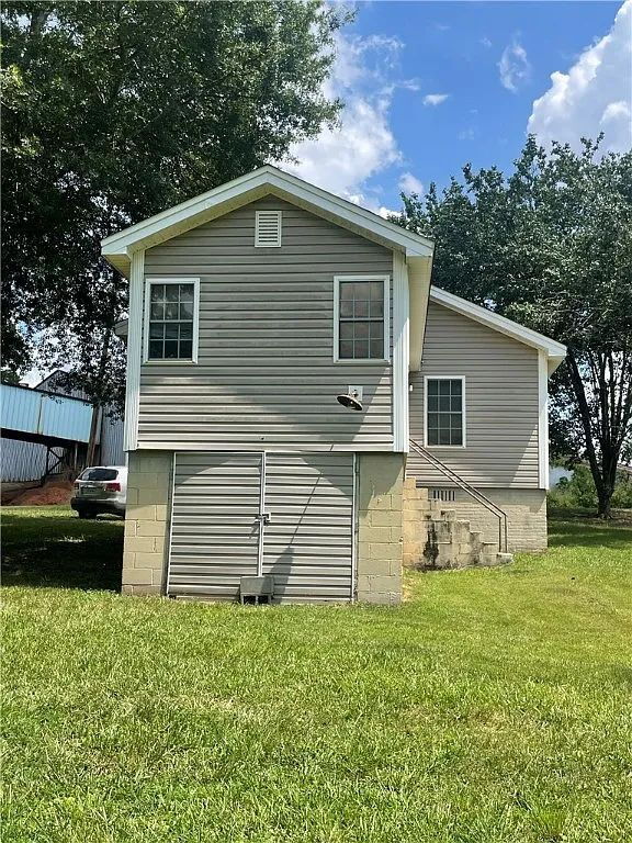 Building Photo - 3 Bed, 1 bath in Westminster