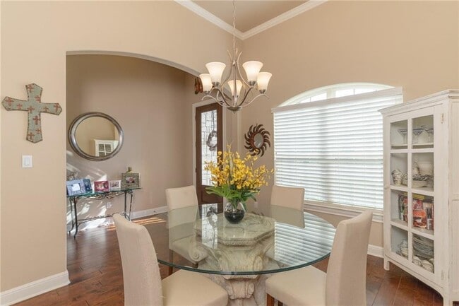 Building Photo - 4120 Vinalopo Dr