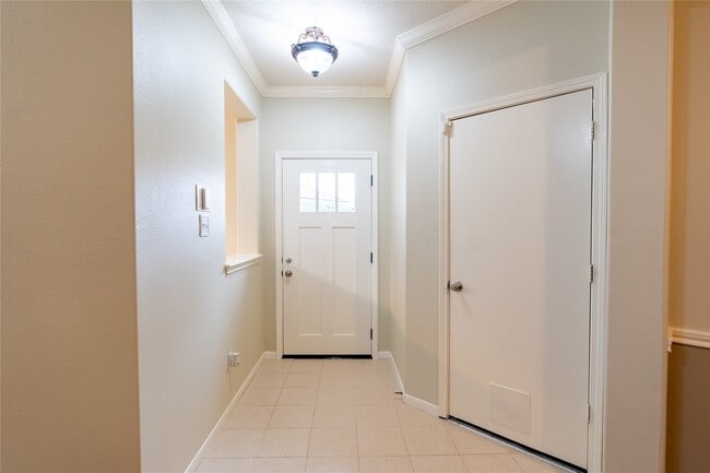 Building Photo - 4611 Arbor Ln