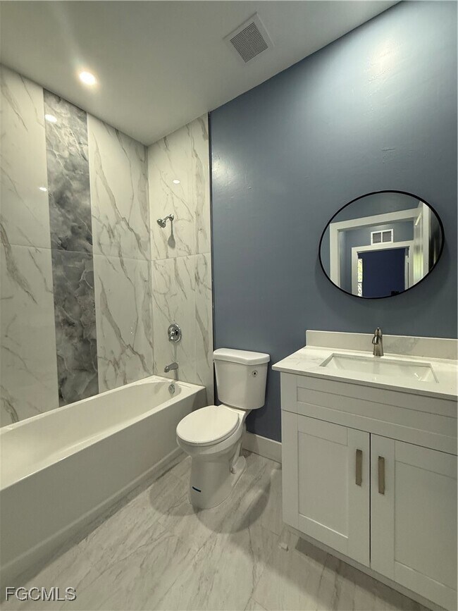 Building Photo - 2103 French St