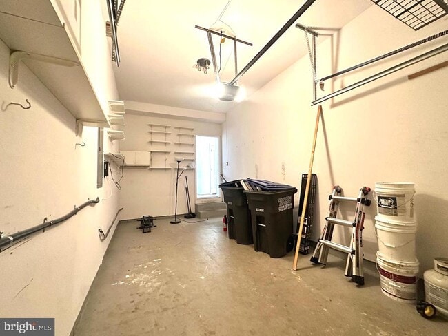 Building Photo - 16645 Reservoir Loop