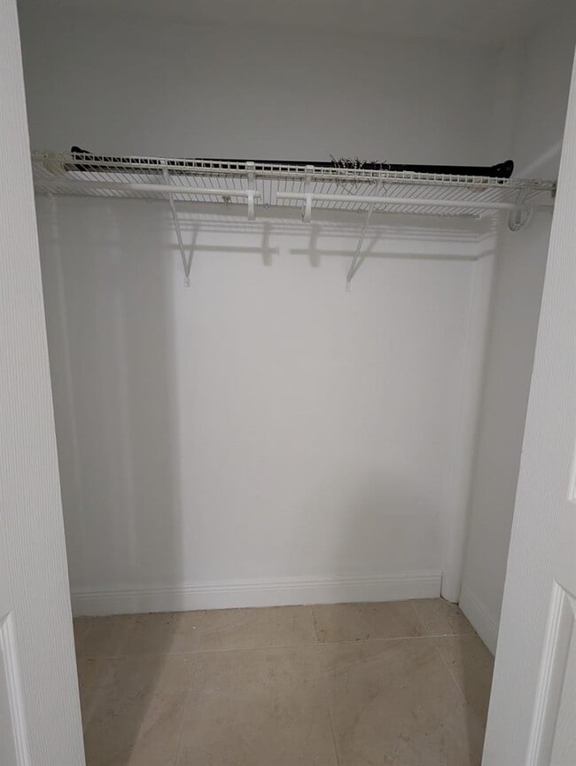 Building Photo - 1800 Sans Souci Blvd