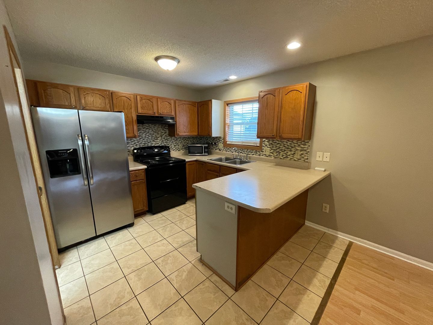 Building Photo - 1539 E Wayne St