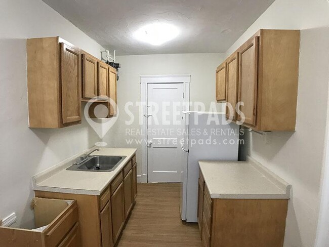 Building Photo - 1 bedroom in Boston MA 02215