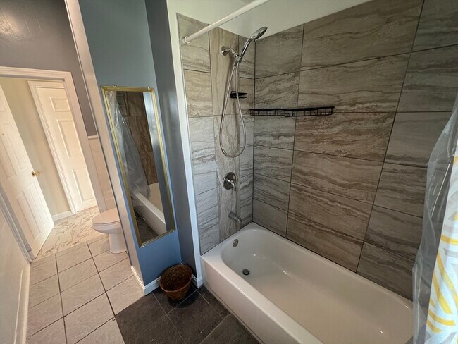 Building Photo - 109 Walker St