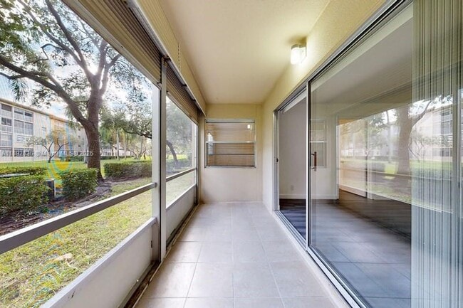 Building Photo - 1251 SW 125th Ave