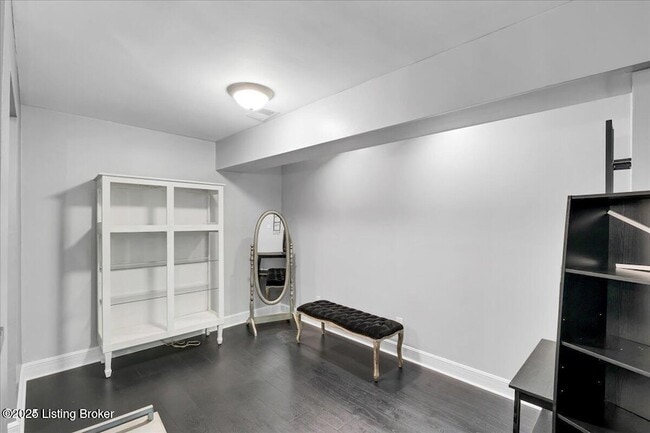 Building Photo - 44 Lake Ave