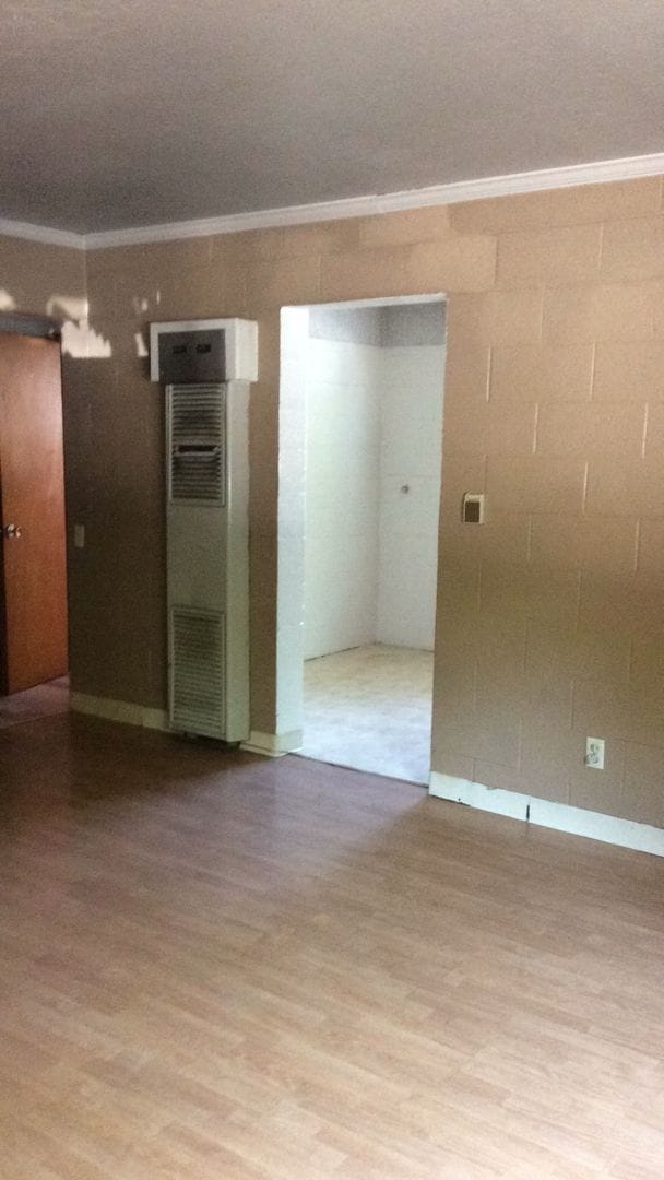 Building Photo - 618 Orient St