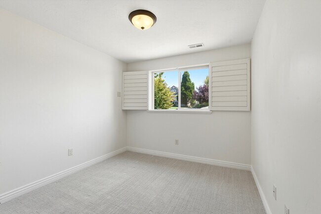 Building Photo - 3087 N 1075 W