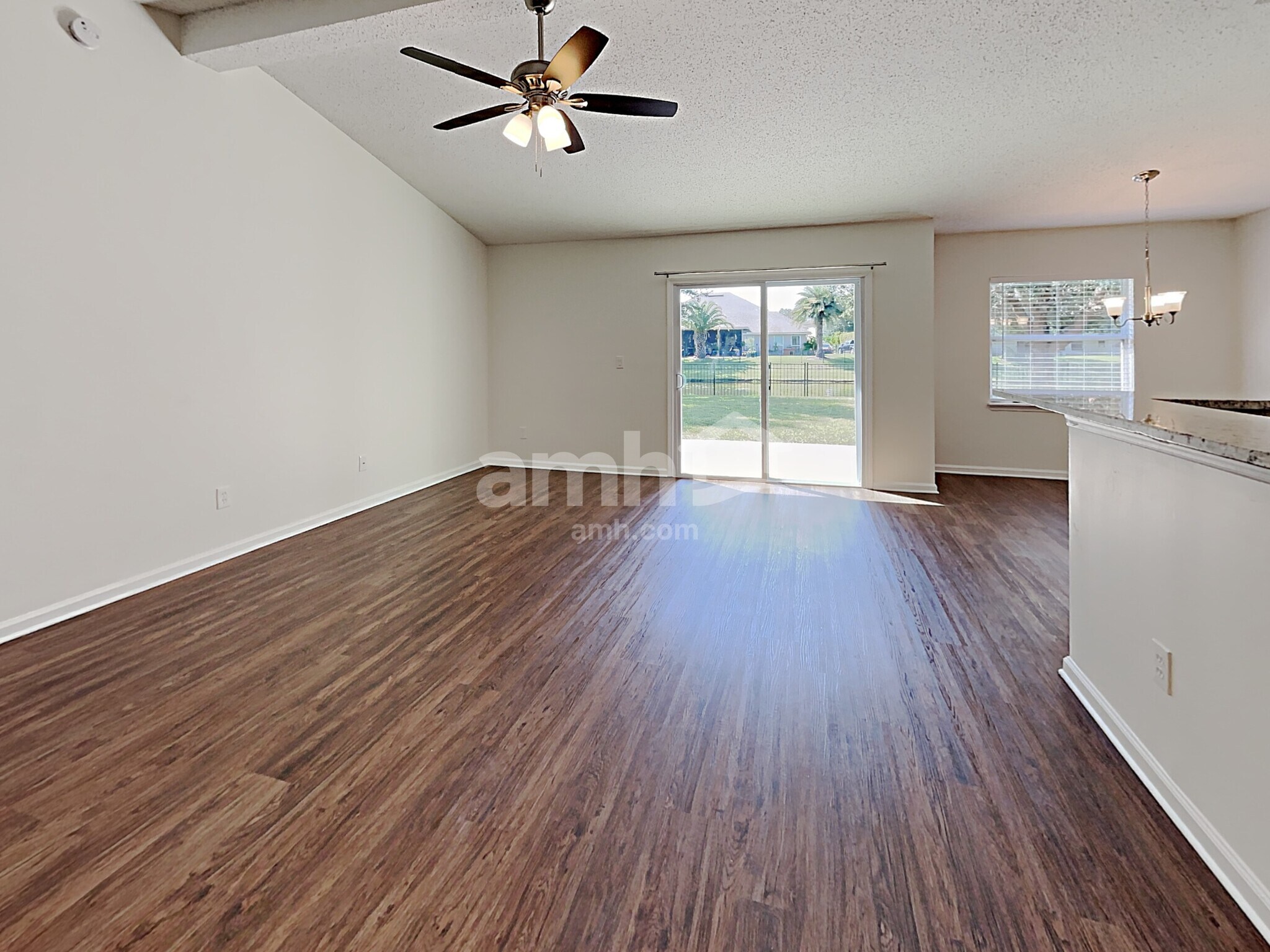 Building Photo - 14024 Fish Eagle Dr E