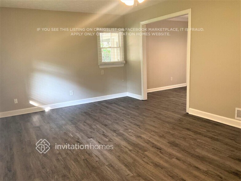 Building Photo - 3952 Butterfield Dr NW