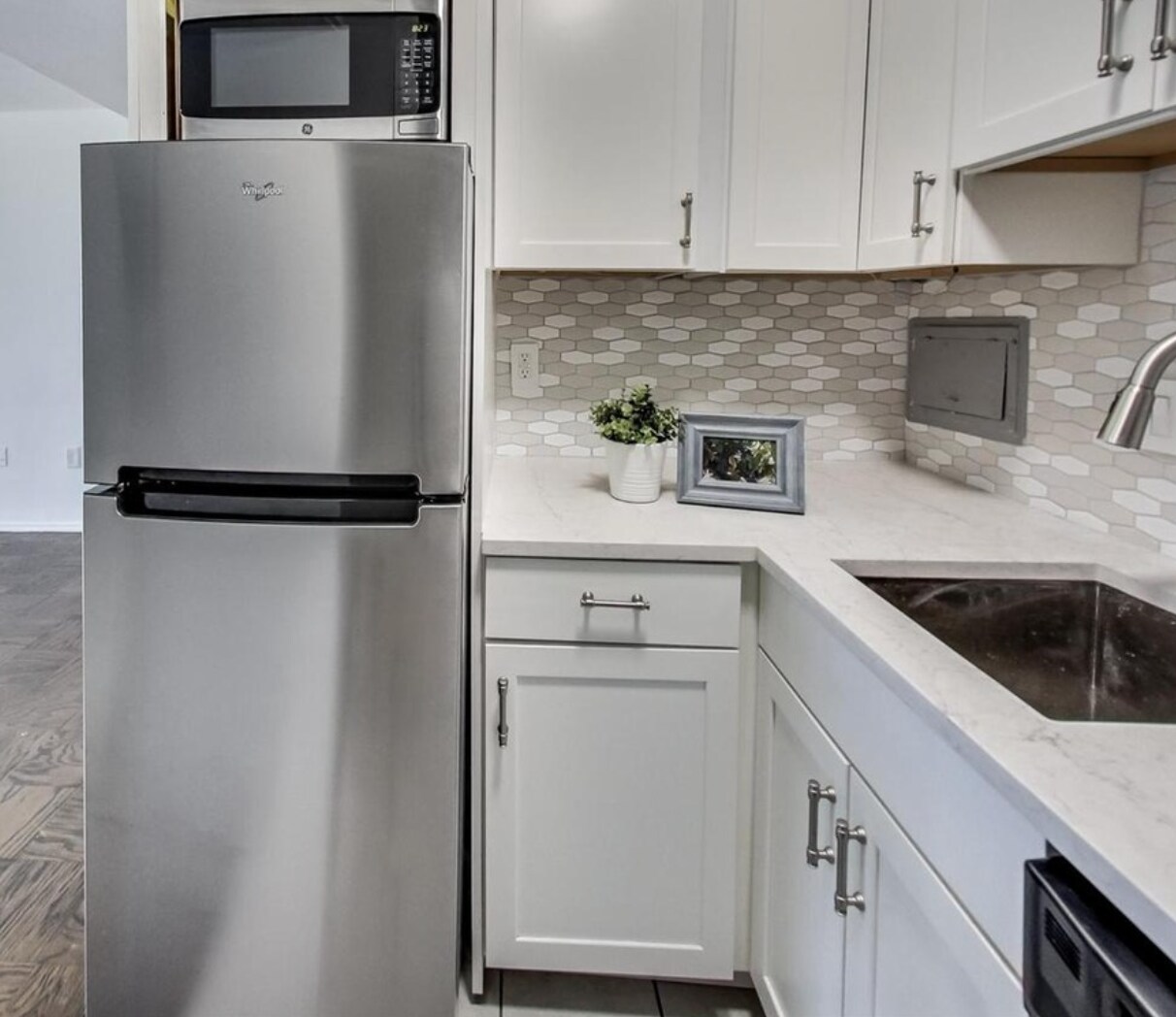 Kitchen - 1311 Delaware Ave SW