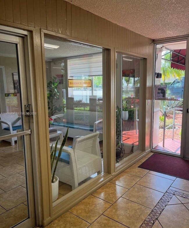 Building Photo - 1251 NE 108th St