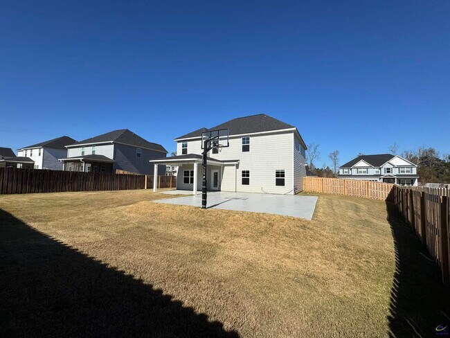 Building Photo - 805 Harley Farms Dr