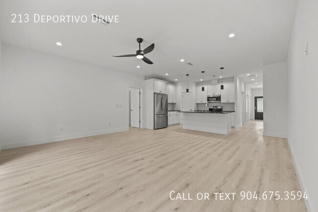 Building Photo - 213 Deportivo Dr