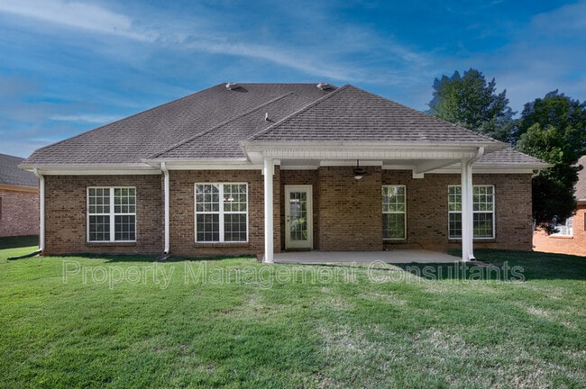Building Photo - 108 Blackwood Dr NW