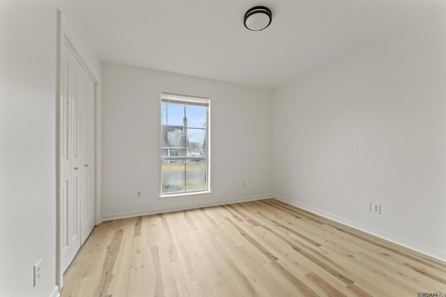 Building Photo - 18516 Lakefield Ave