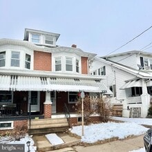 Building Photo - 1203 Cherry St