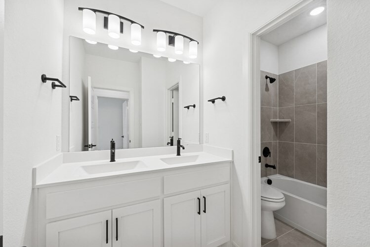 Guest Bath1 - 4839 Fuller Ct