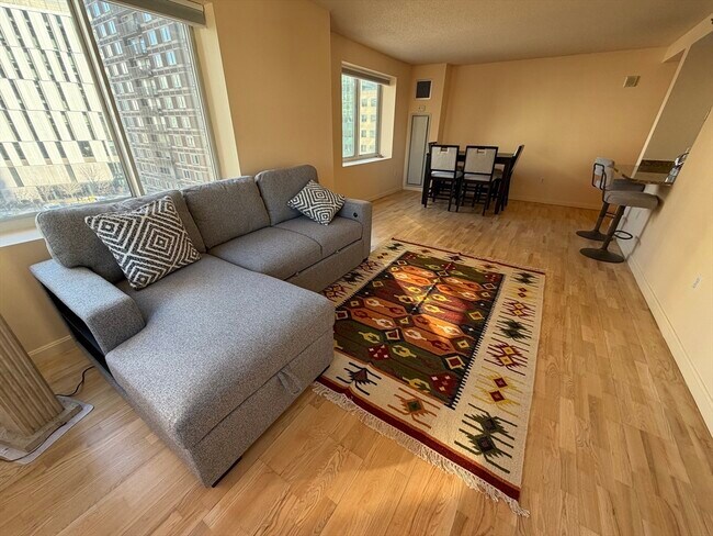 Building Photo - 8 Museum Way