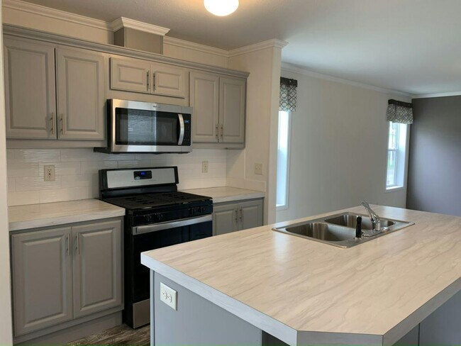 Building Photo - 206 Atlantic Ln