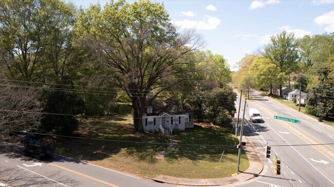 Building Photo - 2600 Revolution Pk Dr