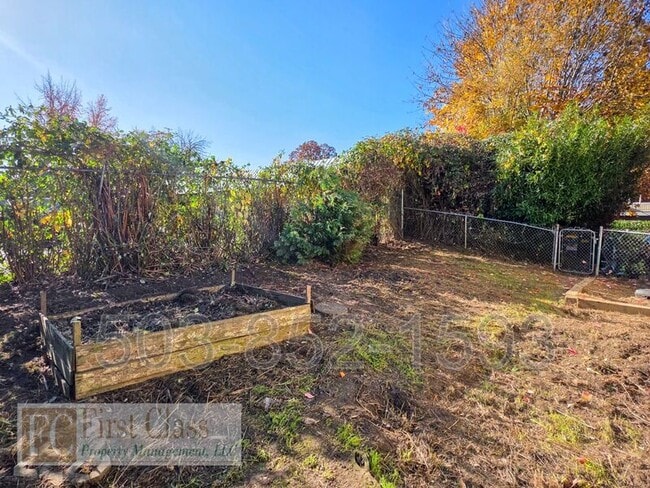 Building Photo - 2226 19th Ave