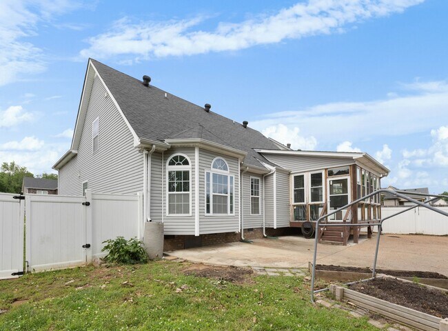 Building Photo - 1444 Brew Moss Dr