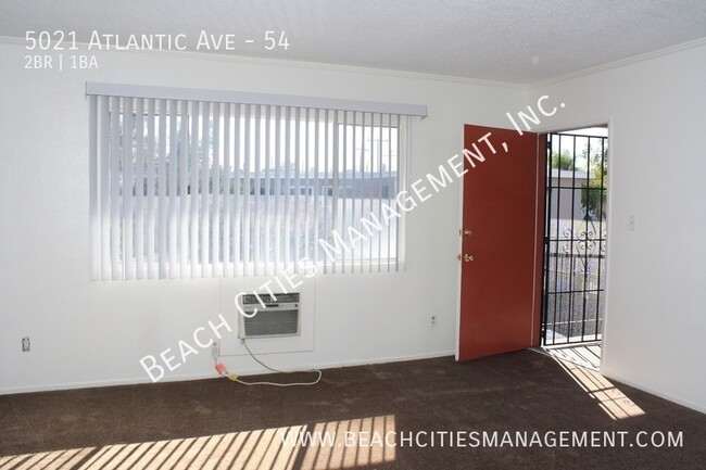 Building Photo - Large 2 Bedroom Condo in Long Beach Coming...