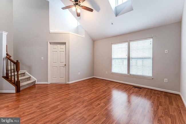 Building Photo - 1552 Oakley Ln