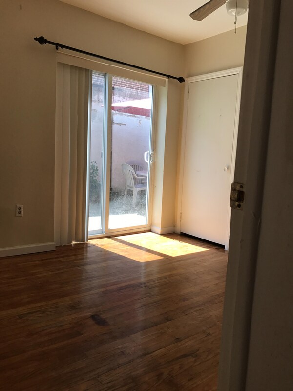 Building Photo - 434 Lombard St